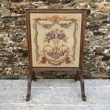Wooden and embroidered fabric fireplace screen 94X62