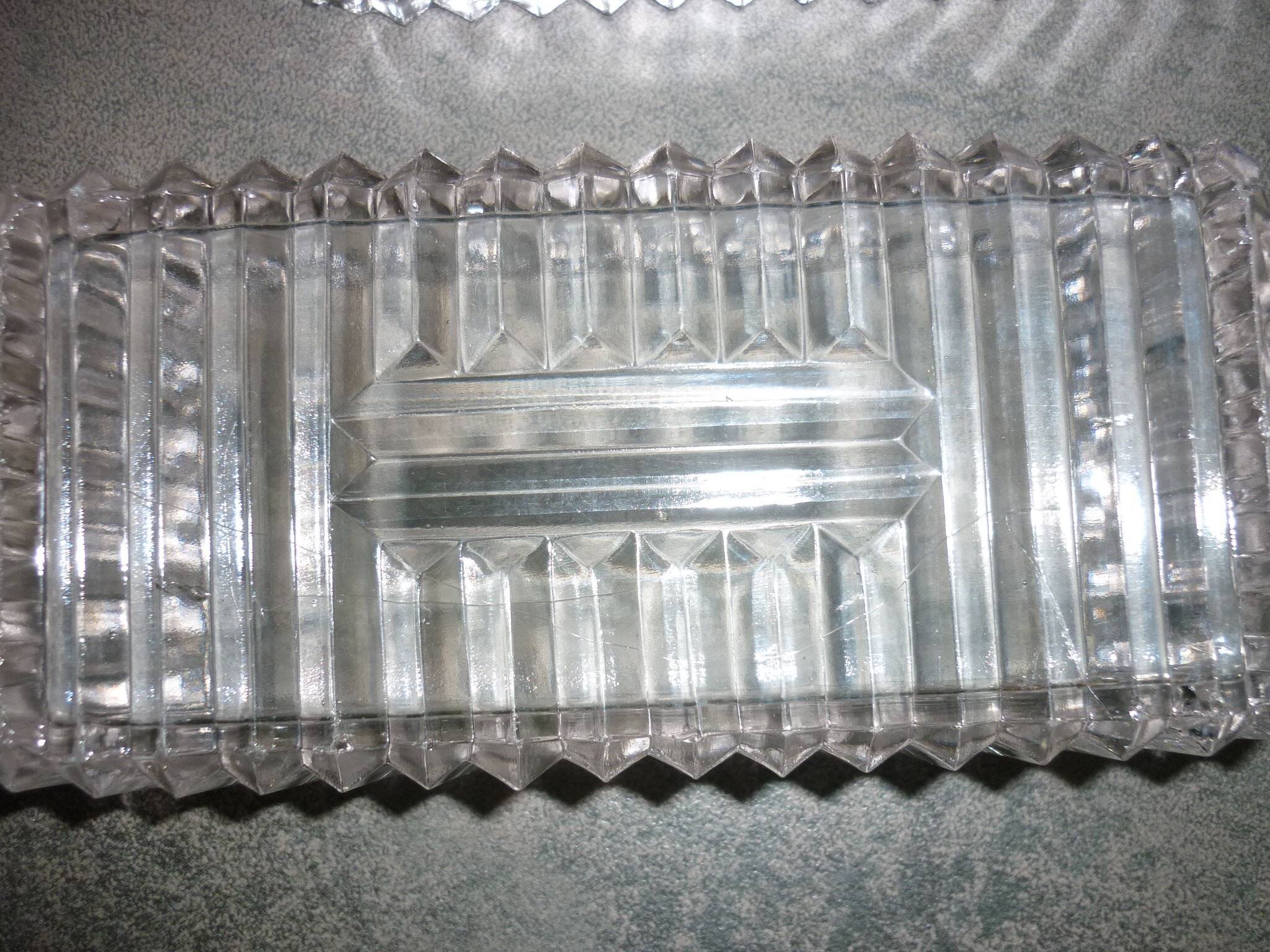 Art-deco molded glass bowls