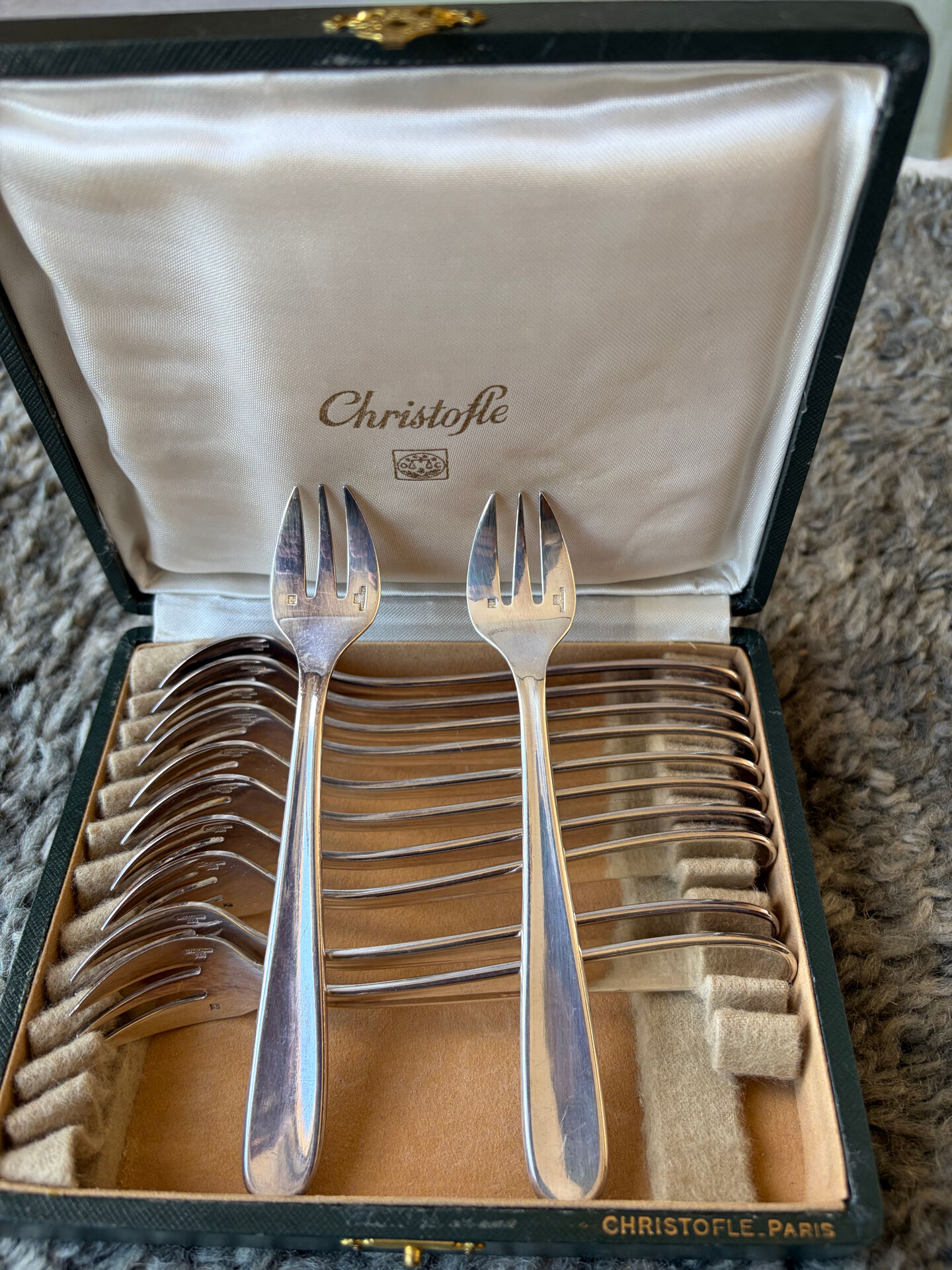 Box of 12 cake forks