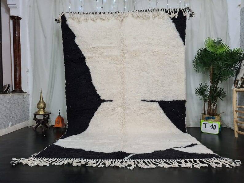 Handmade pure wool rug, size 150 x 250 cm