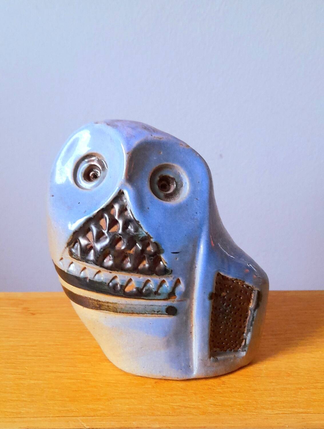 Ceramic owl signed 60s