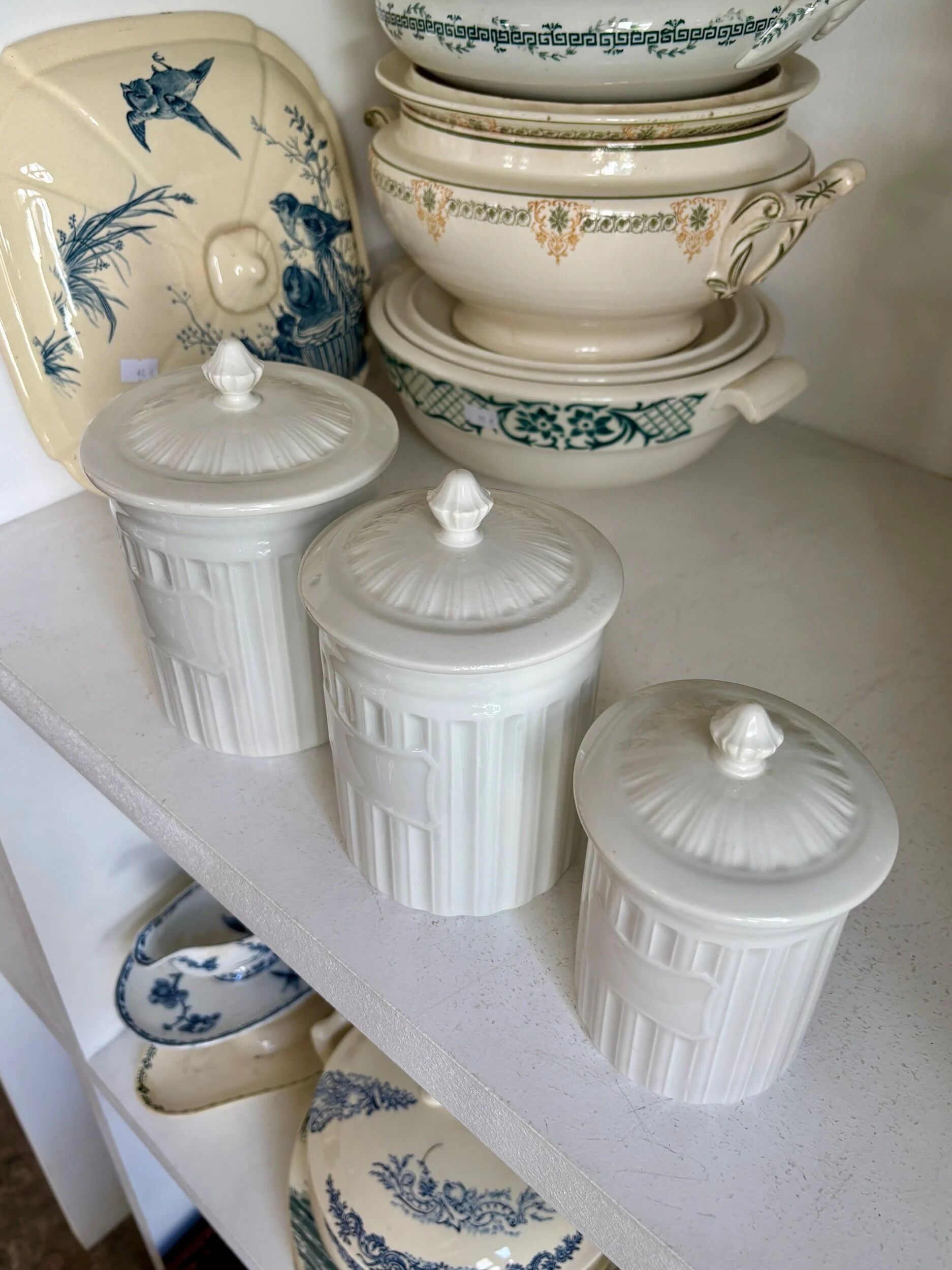 3 white Limoges porcelain Aluminate jars