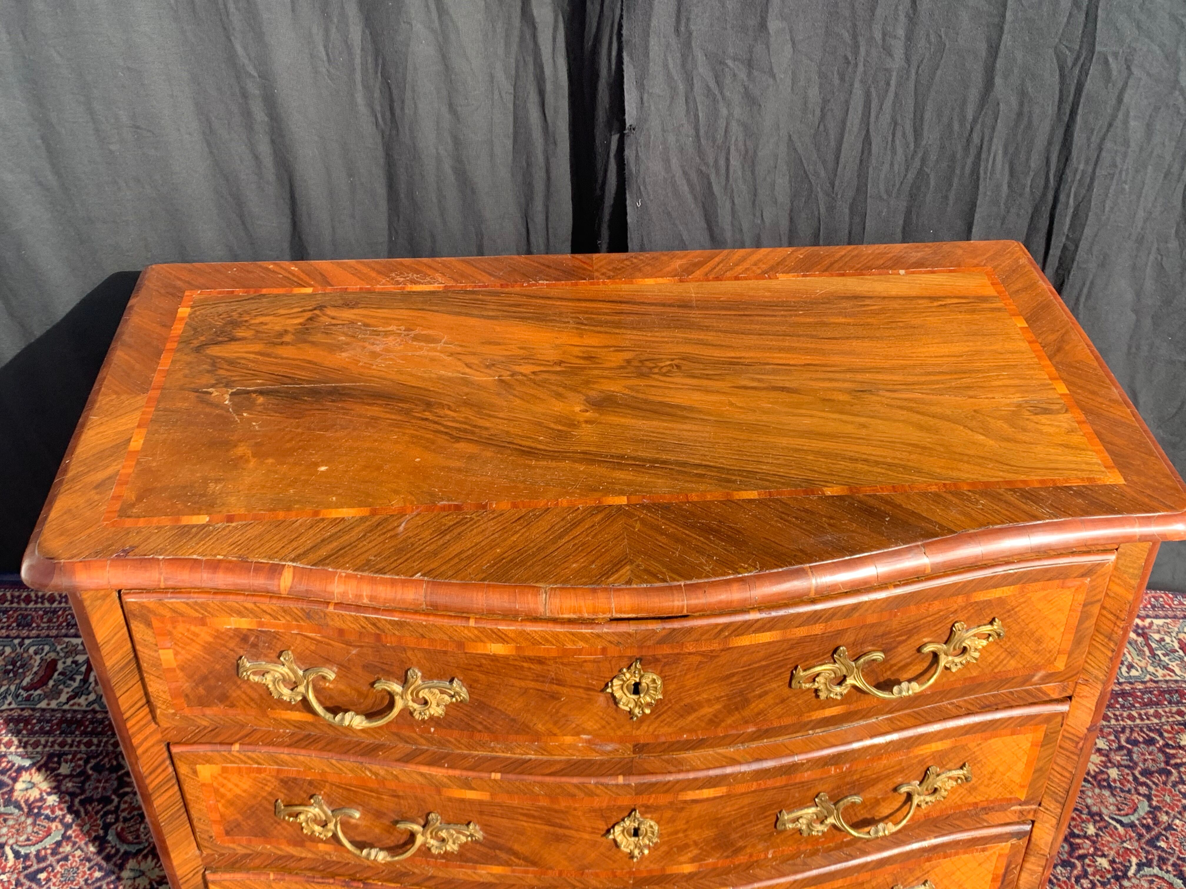 Commode en marqueterie d’époque régence