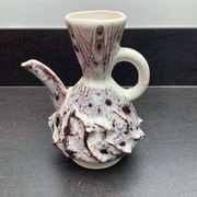 Vase pichet en céramique écume de mer, Vallauris, attribué à JAK