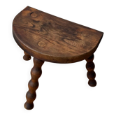 Tabouret tripode en bois tourné