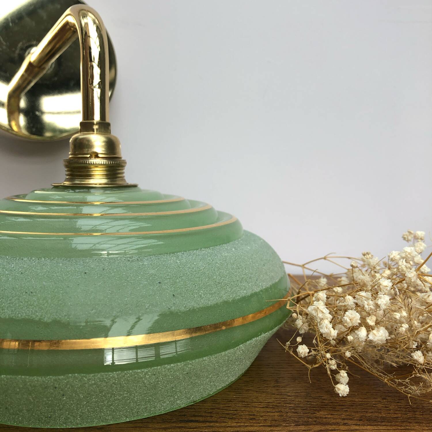 Vintage wall lamp in green and gold frosted glass