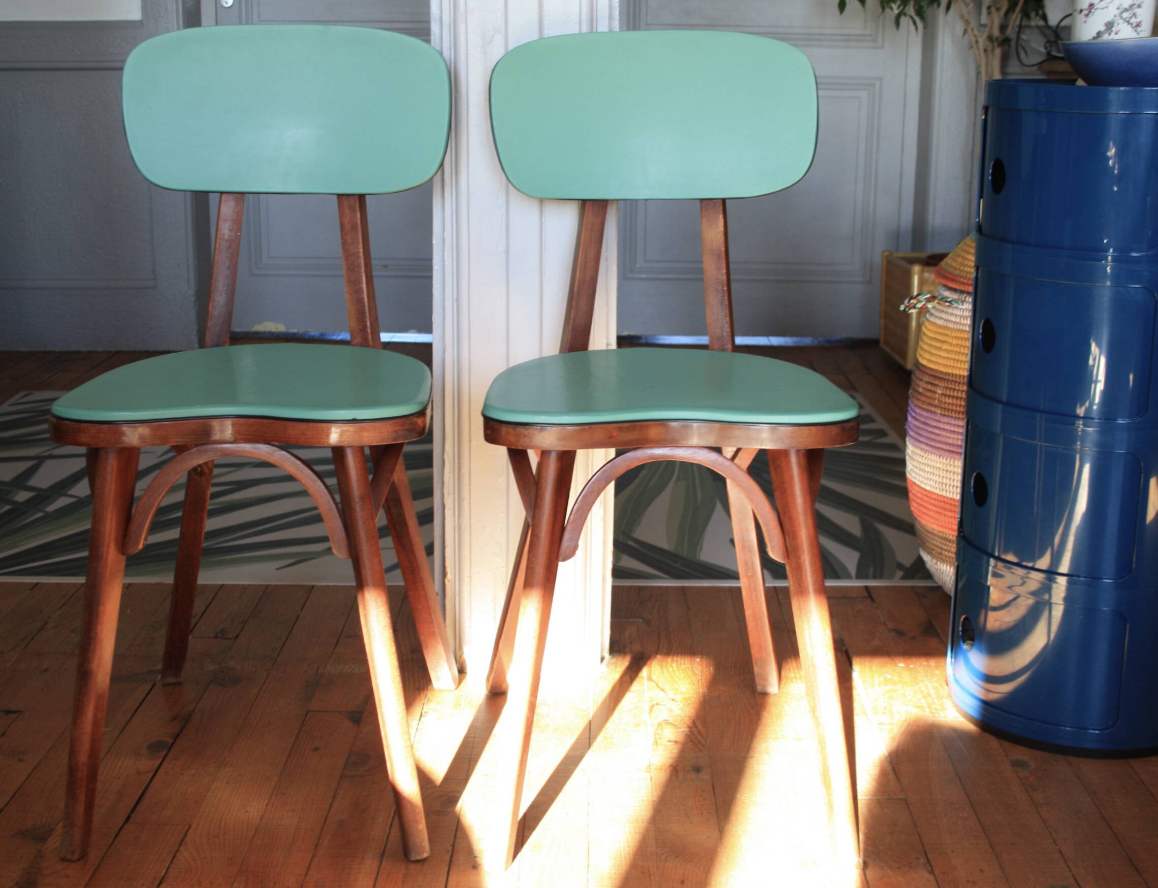 Baumann Green Heart Chairs