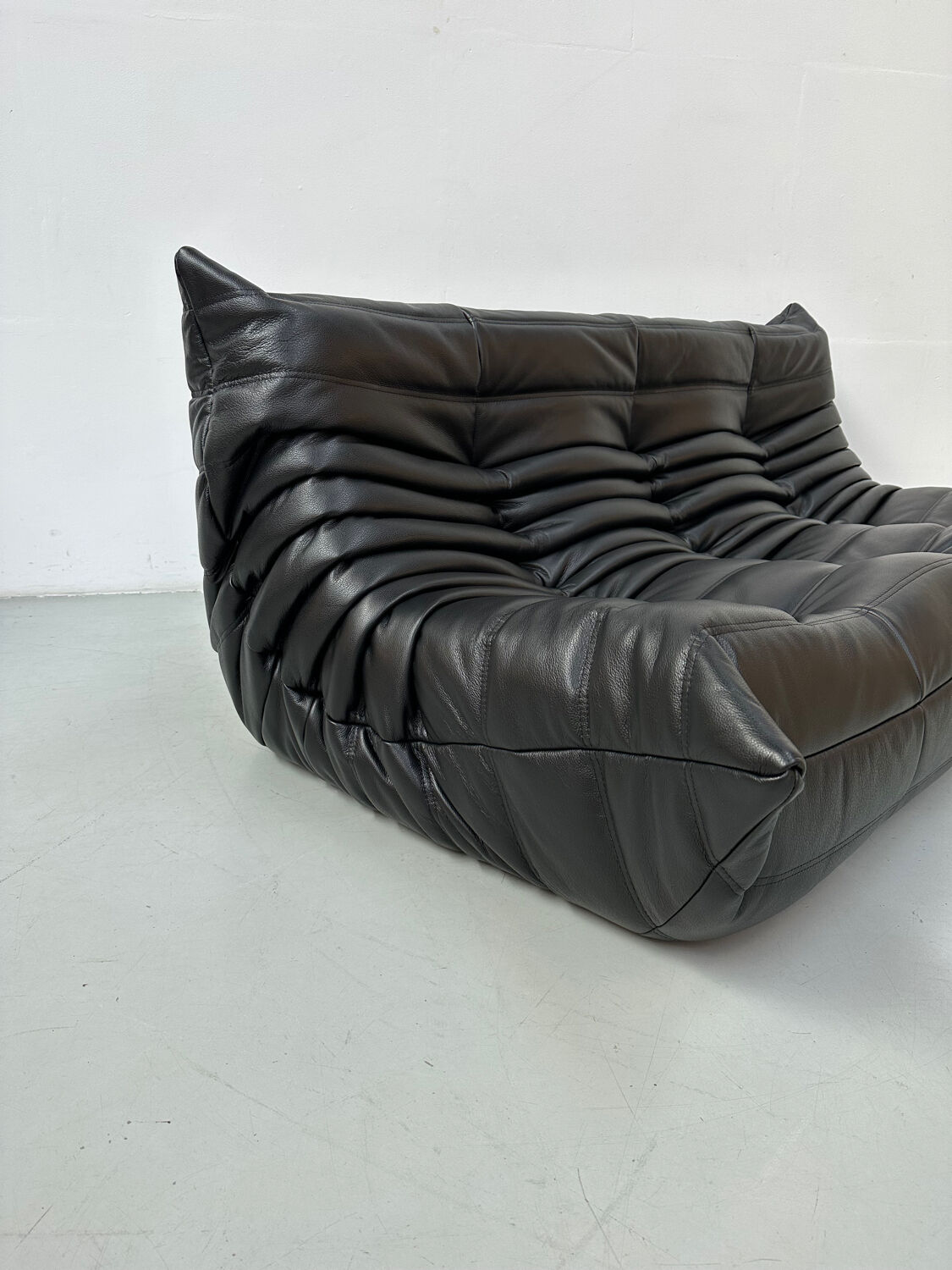 Togo 3-seater in Black Leather designed by M. Ducaroy for Ligne Roset