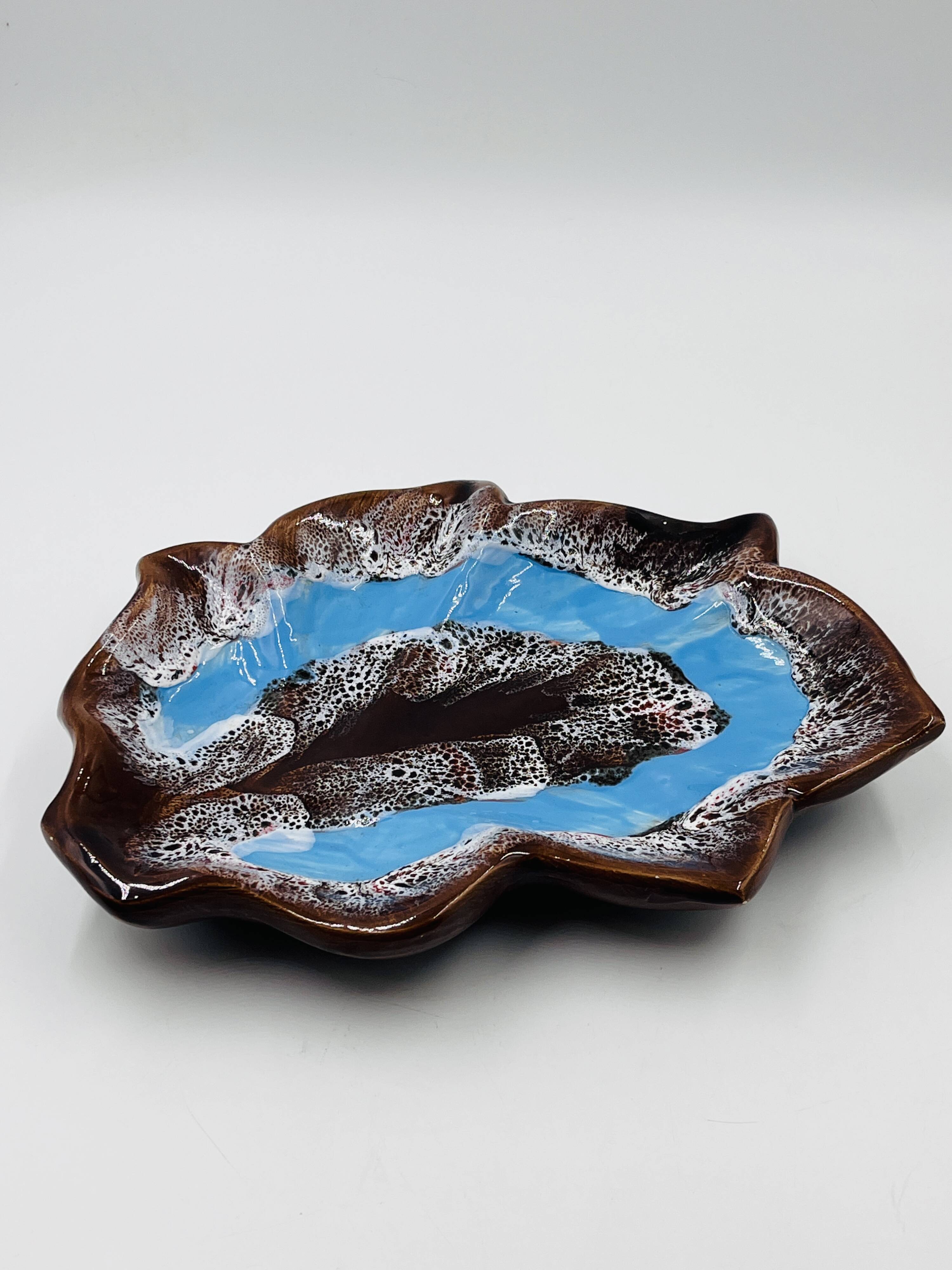 Plat Feuille bleu Vallauris