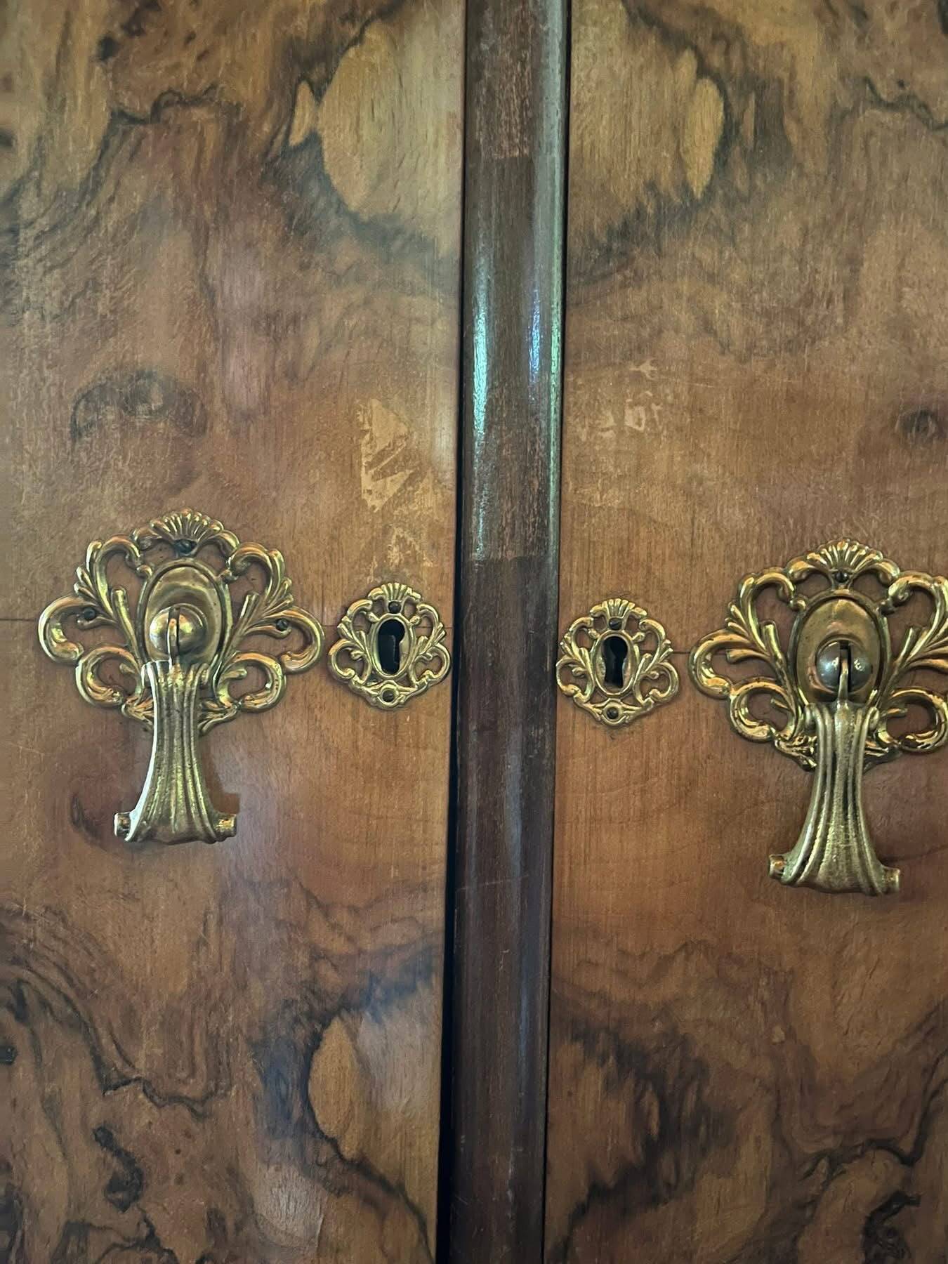 Buffet Chippendale avec miroir