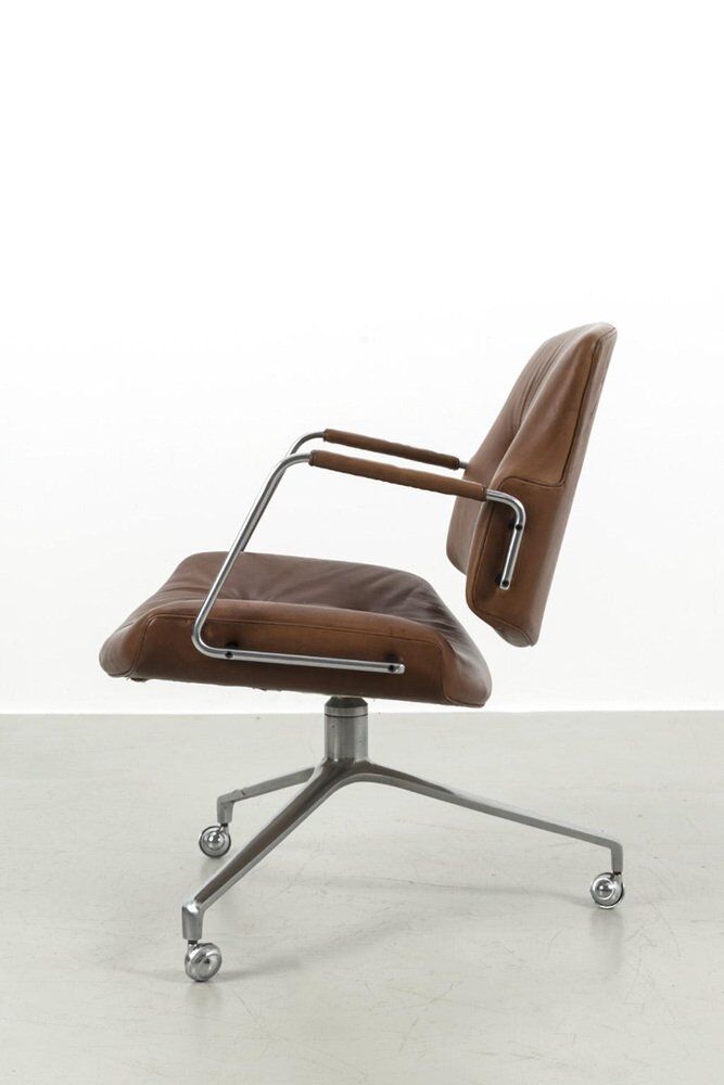 Chaise de bureau FK84 par Jørgen Kastholm et Preben Fabricius
