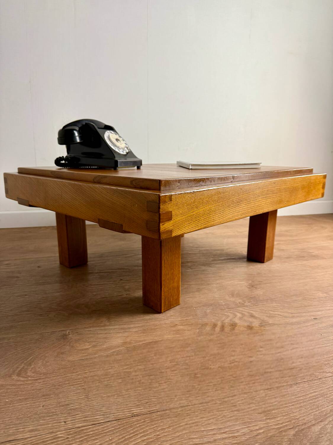 L09 coffee table Pierre Chapo