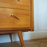 Chest of drawers in oak with compass feet of the 1950s