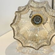 Large Albret crystal lamp in brass and neoclassical opaline glass globe
