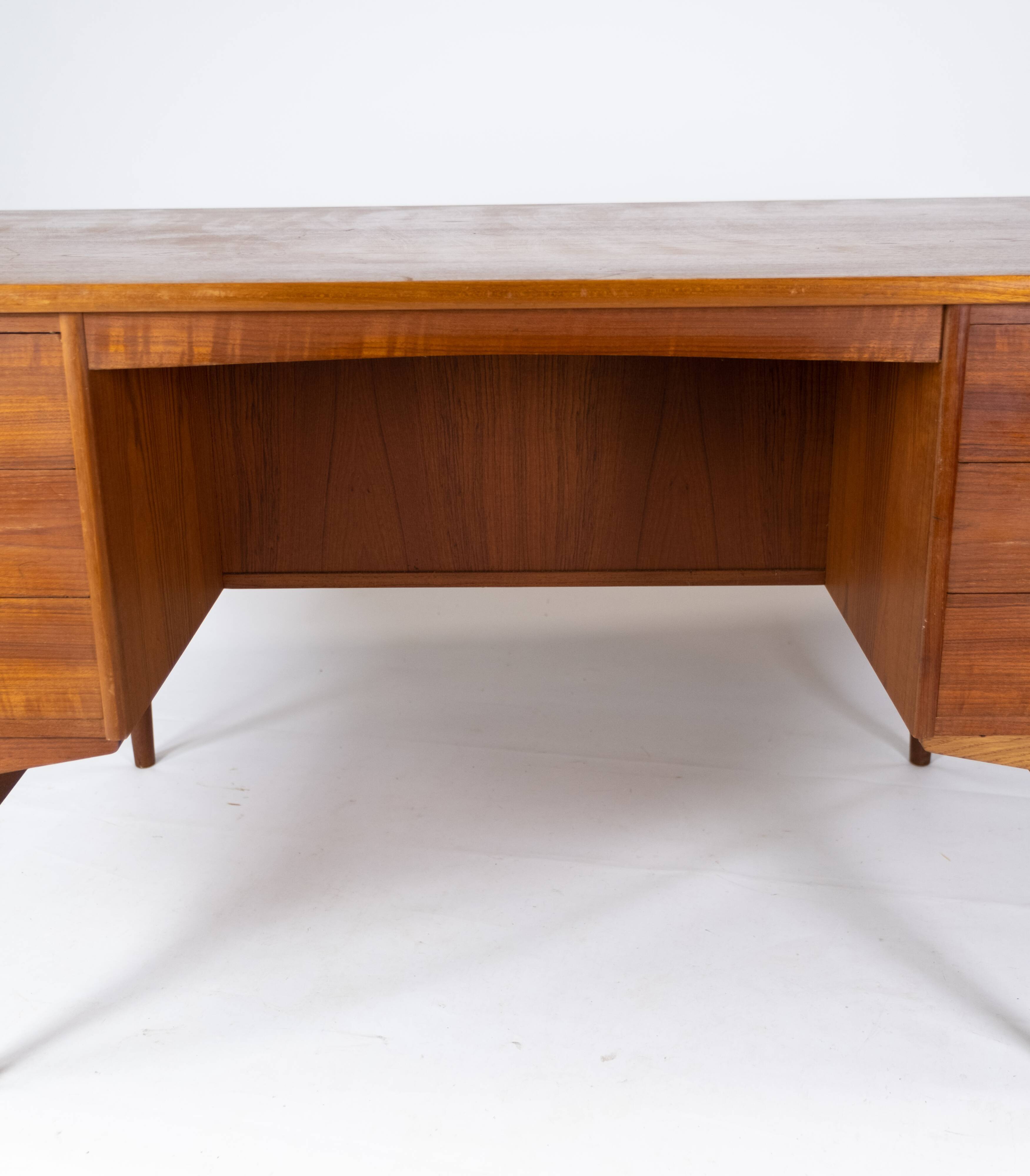 Bureau en teck de design danois des années 1960