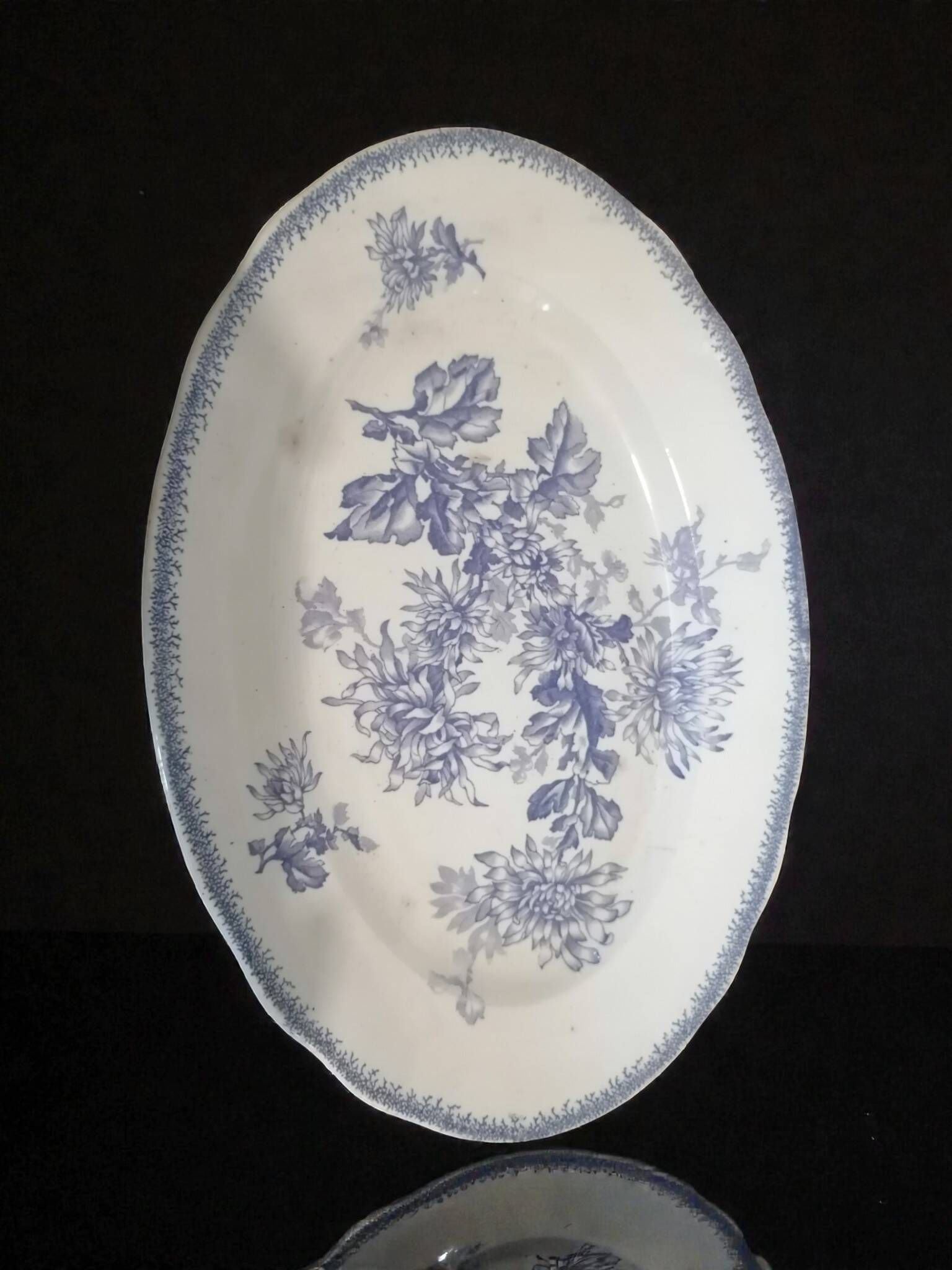 Partie de service (25p) en faïence de Sarreguemines - Décor floral violet