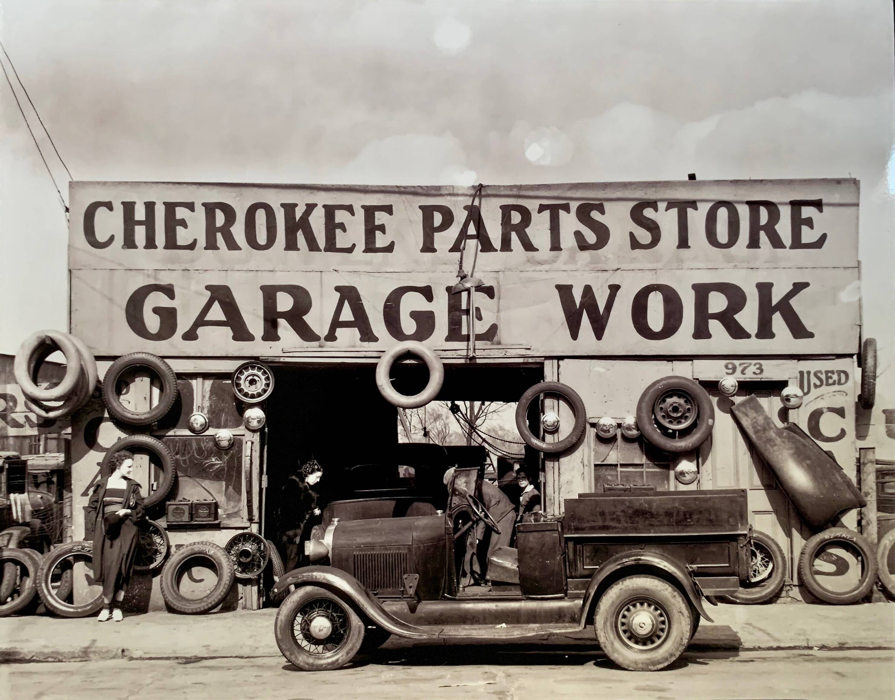 Fine art photography Walker Evans – “Garage in Southern City Outskirts”, 1936