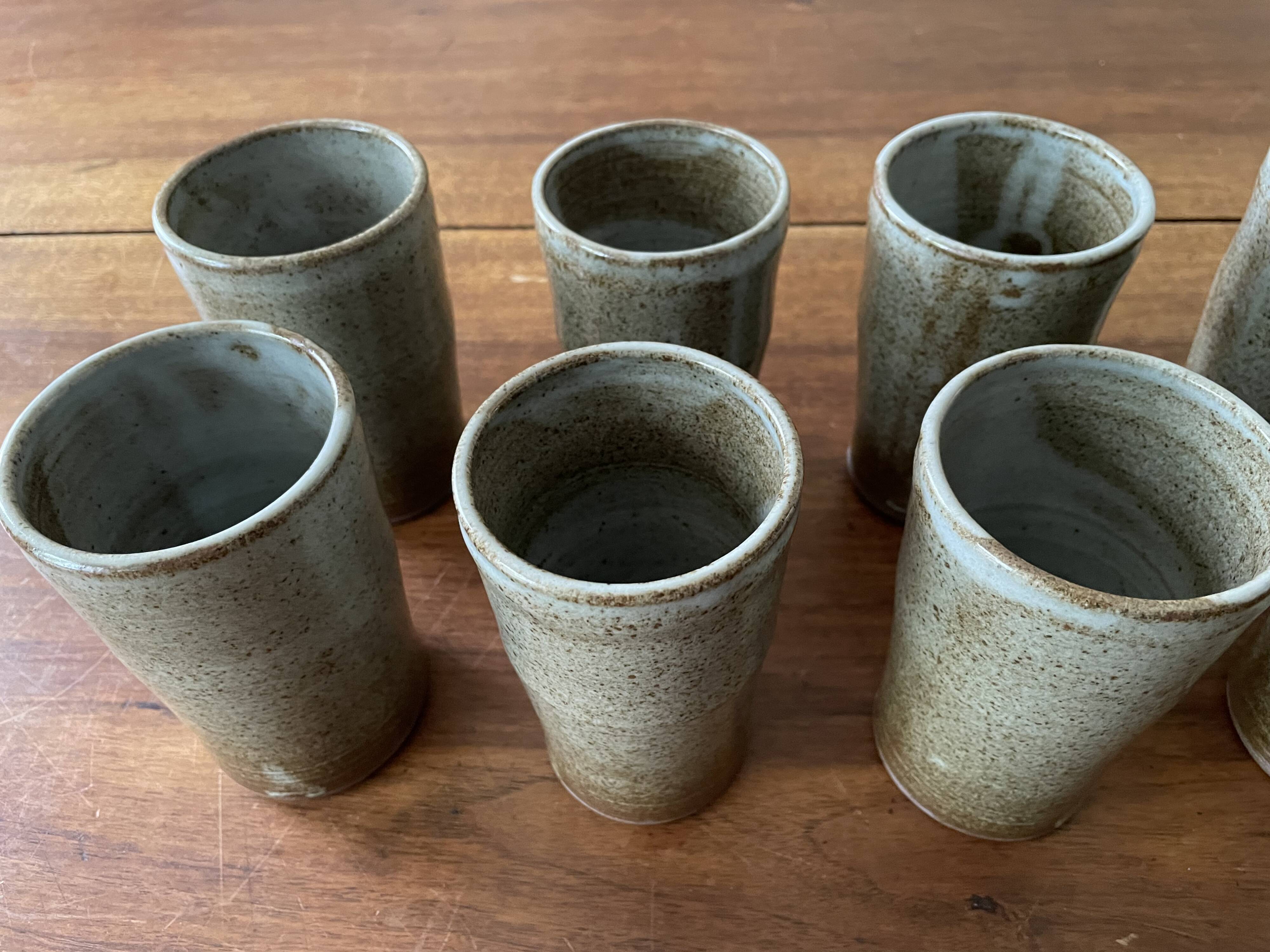 Mugs en grès émaillé vintage