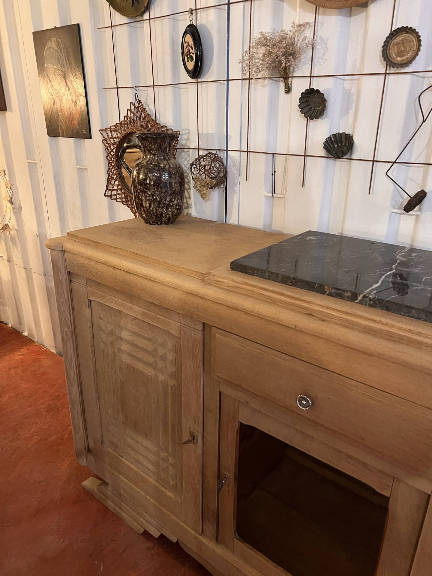 Oak enfilade