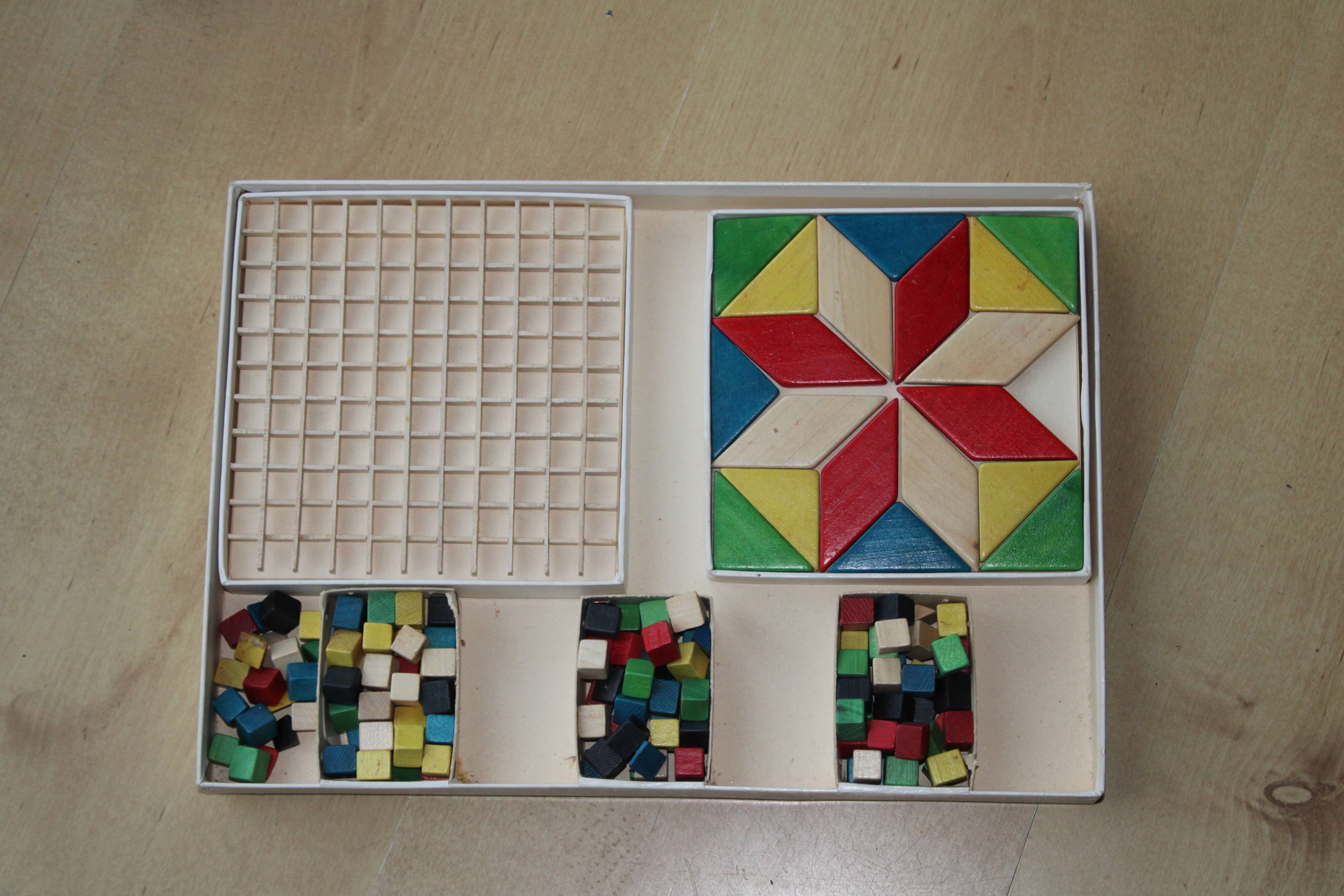 50s mosaic game