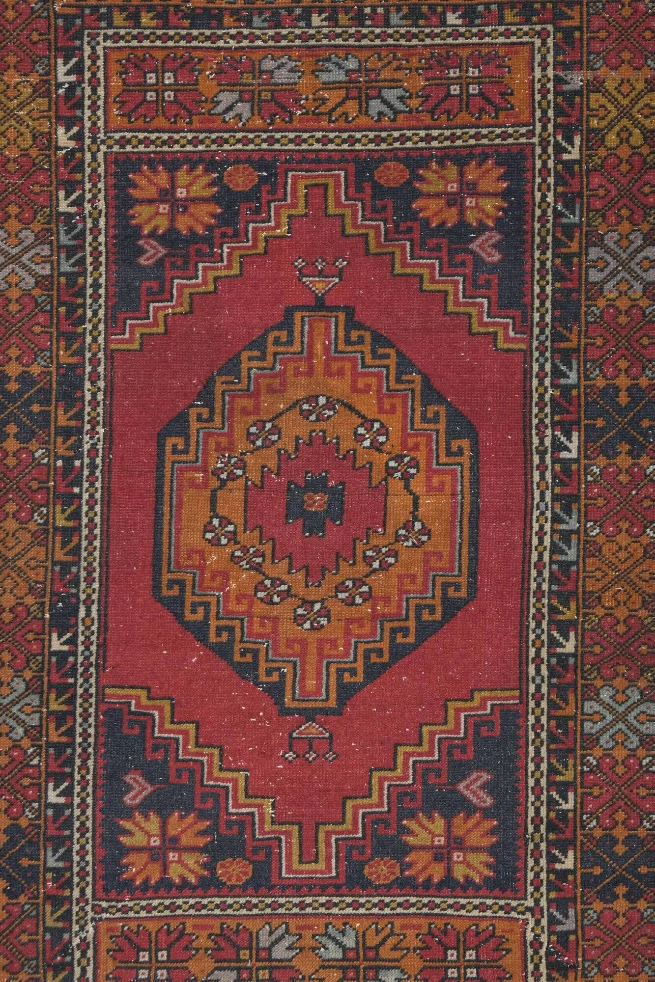 Vintage Turkish handmade rug 109x165 cm