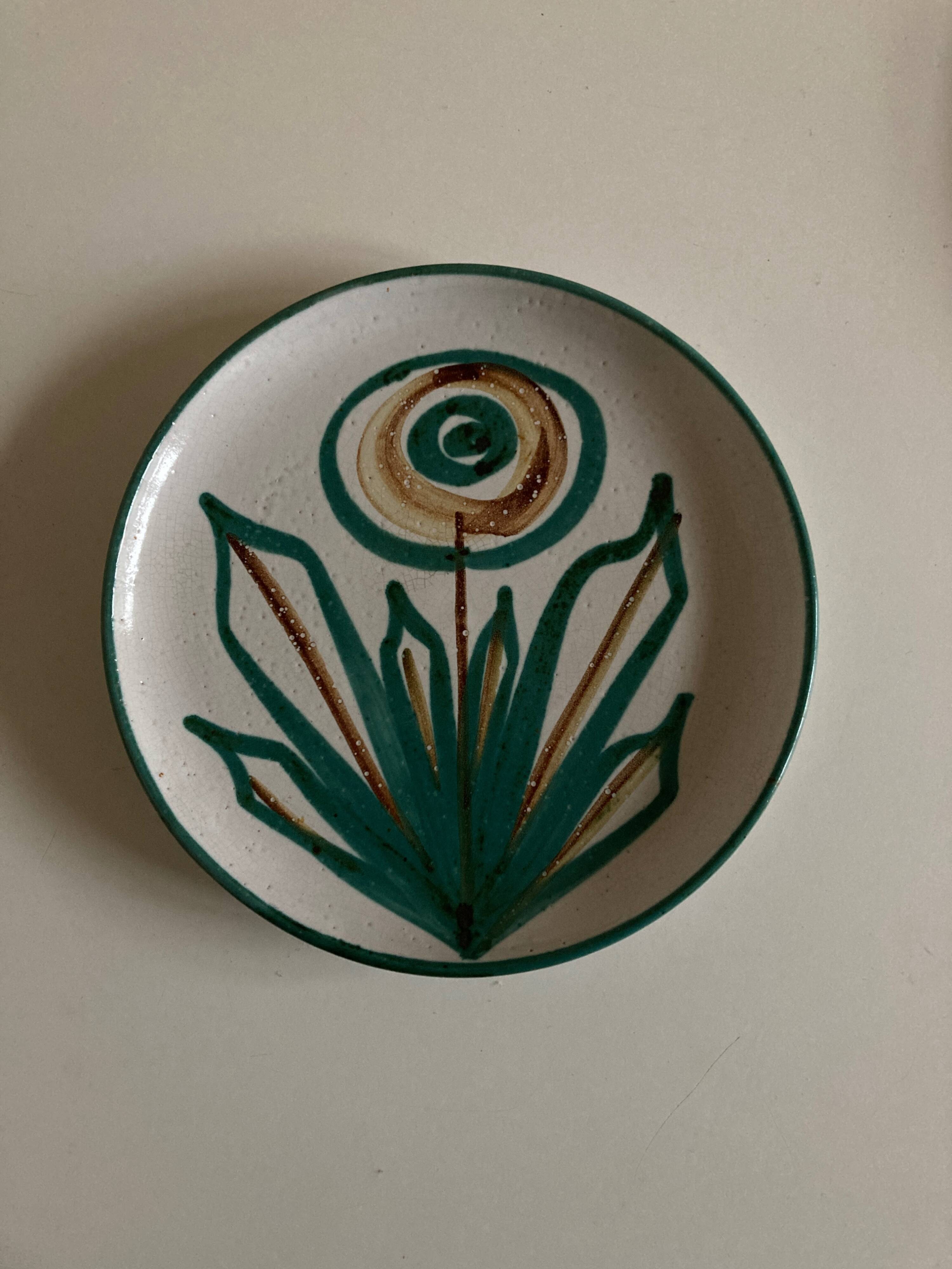 Plate signed PICAULT 1950 Vallauris