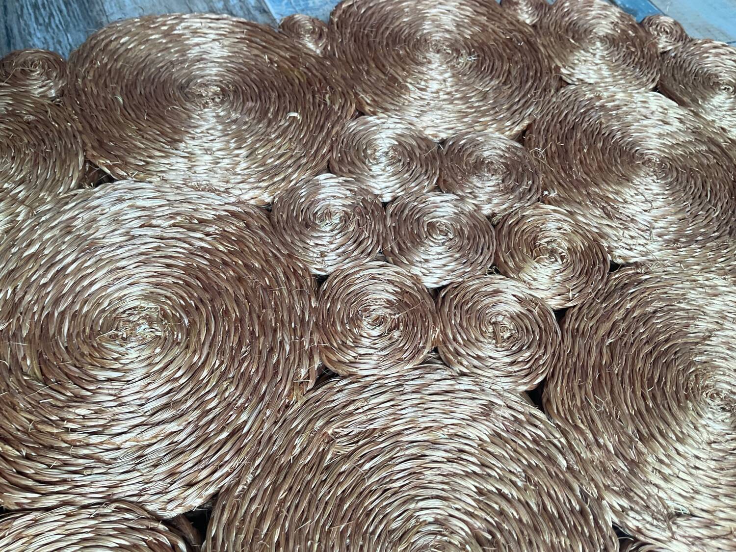 Series of 6 vintage woven placemats