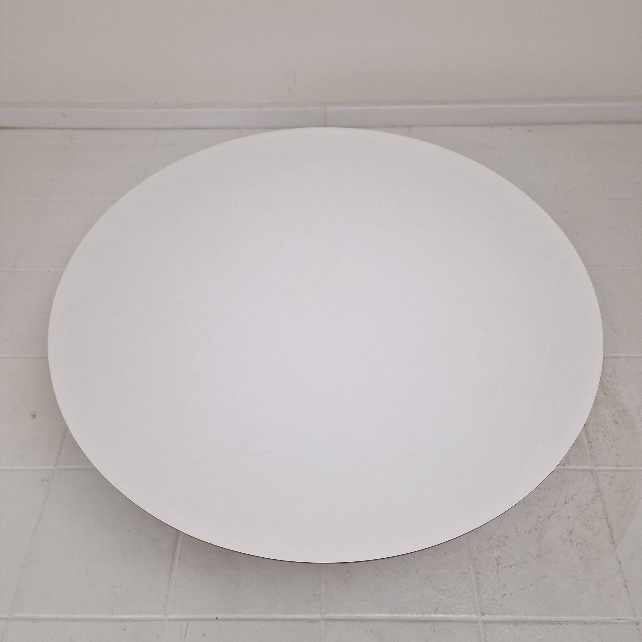"Circle" Coffee Table by Pierre Paulin for Artifort, 1960s