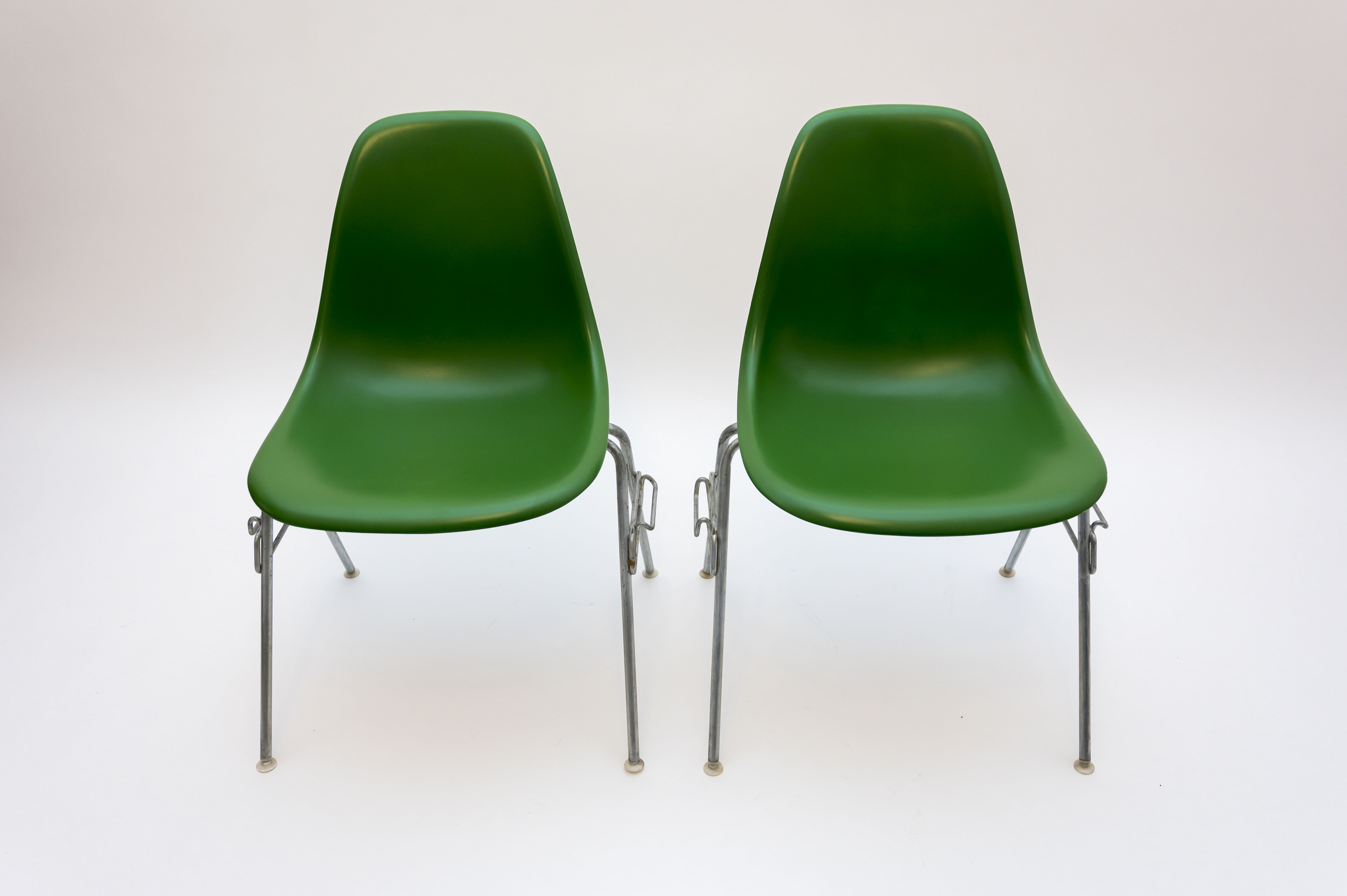 Duo de chaises DSS de Charles et Ray Eames, édition Herman Miller, 1969