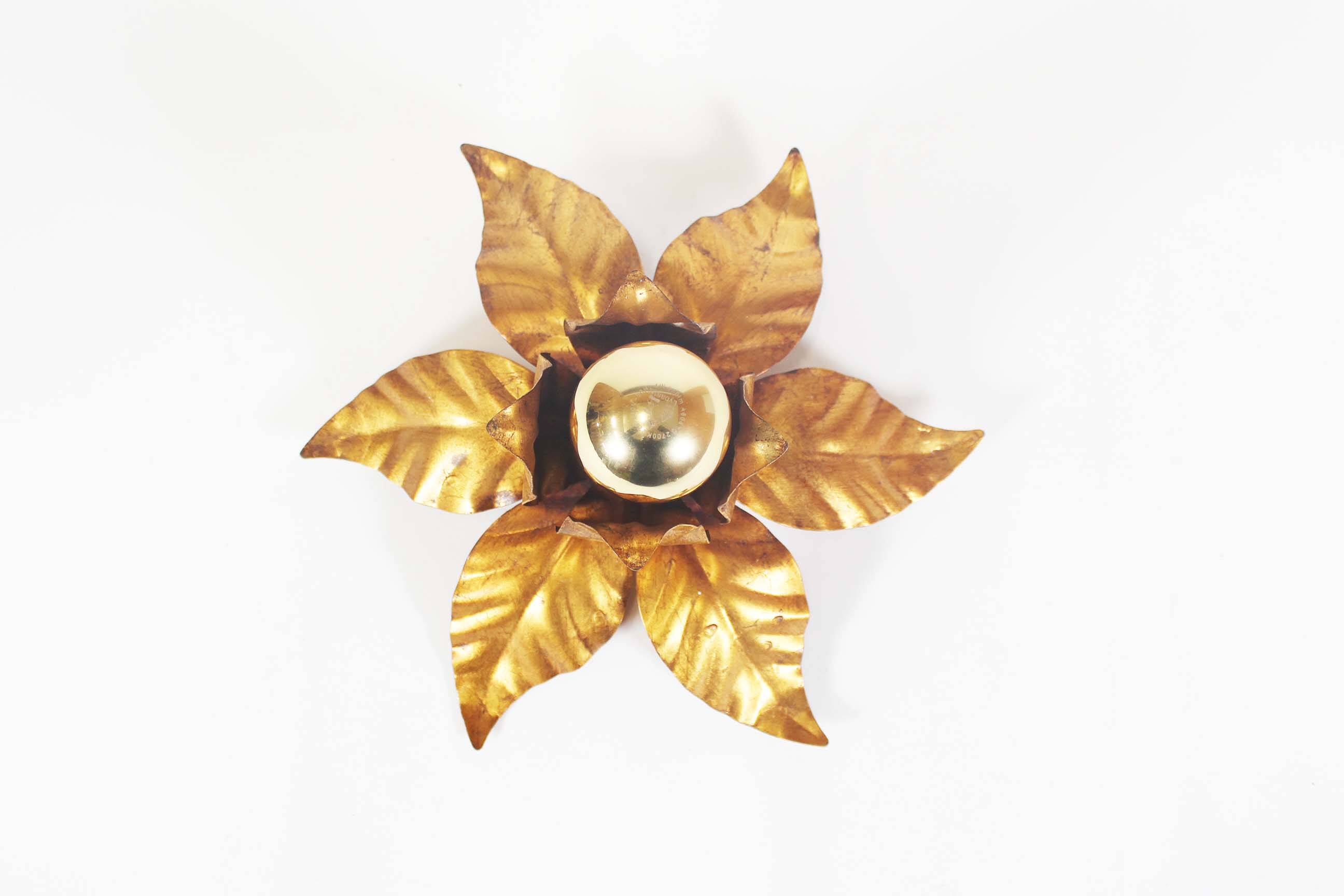 Petite applique ou plafonnier floral doré italien
