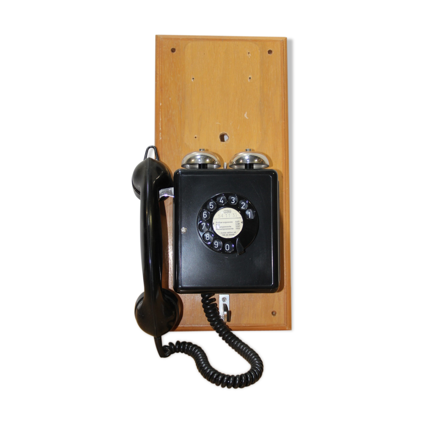 Black bakelite phone