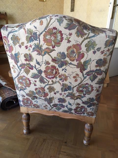 Velvet sofa bed from Genoa and armchairs