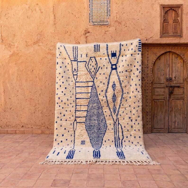 Azilal rug made of pure natural wool, handwoven, traditional, 150/250 cm.