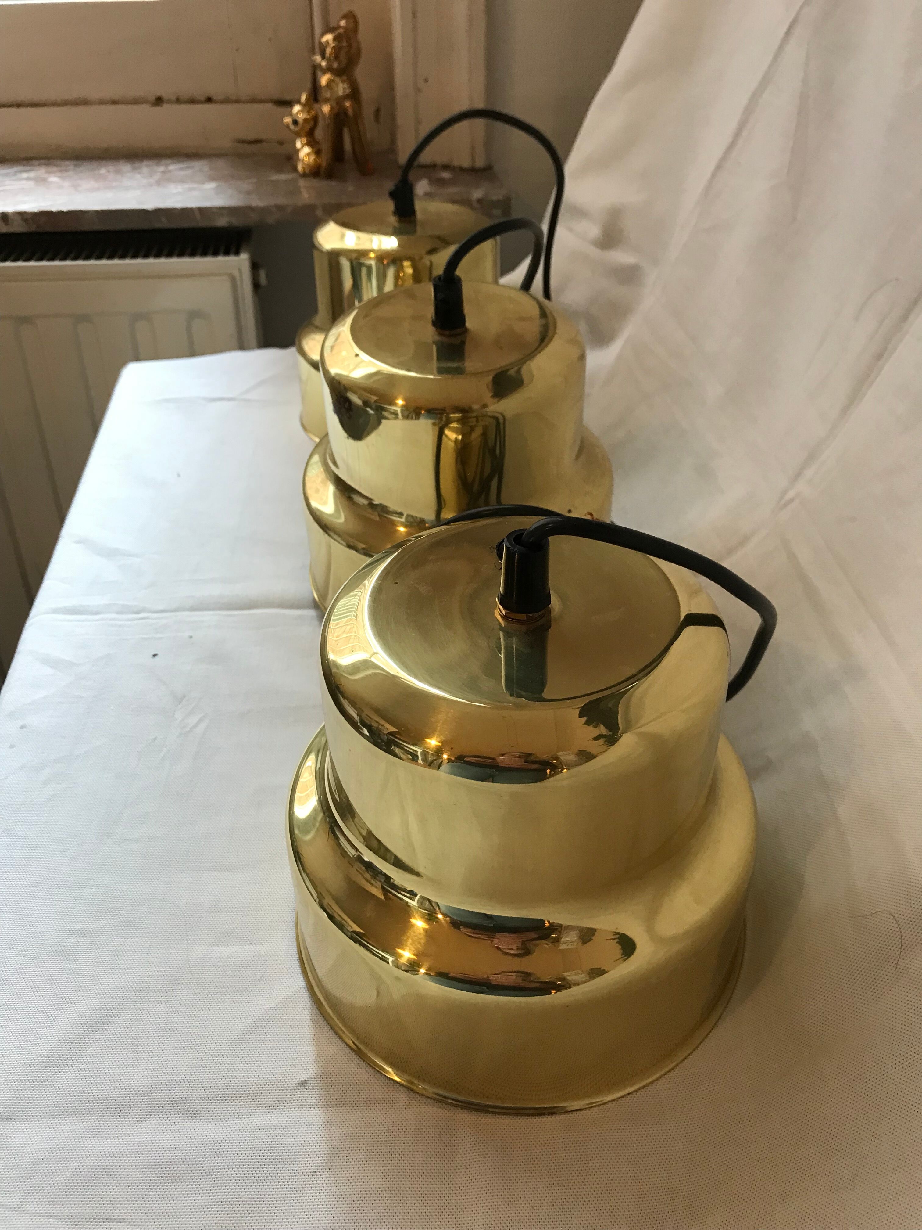 Scandinavian gold pendant lamp