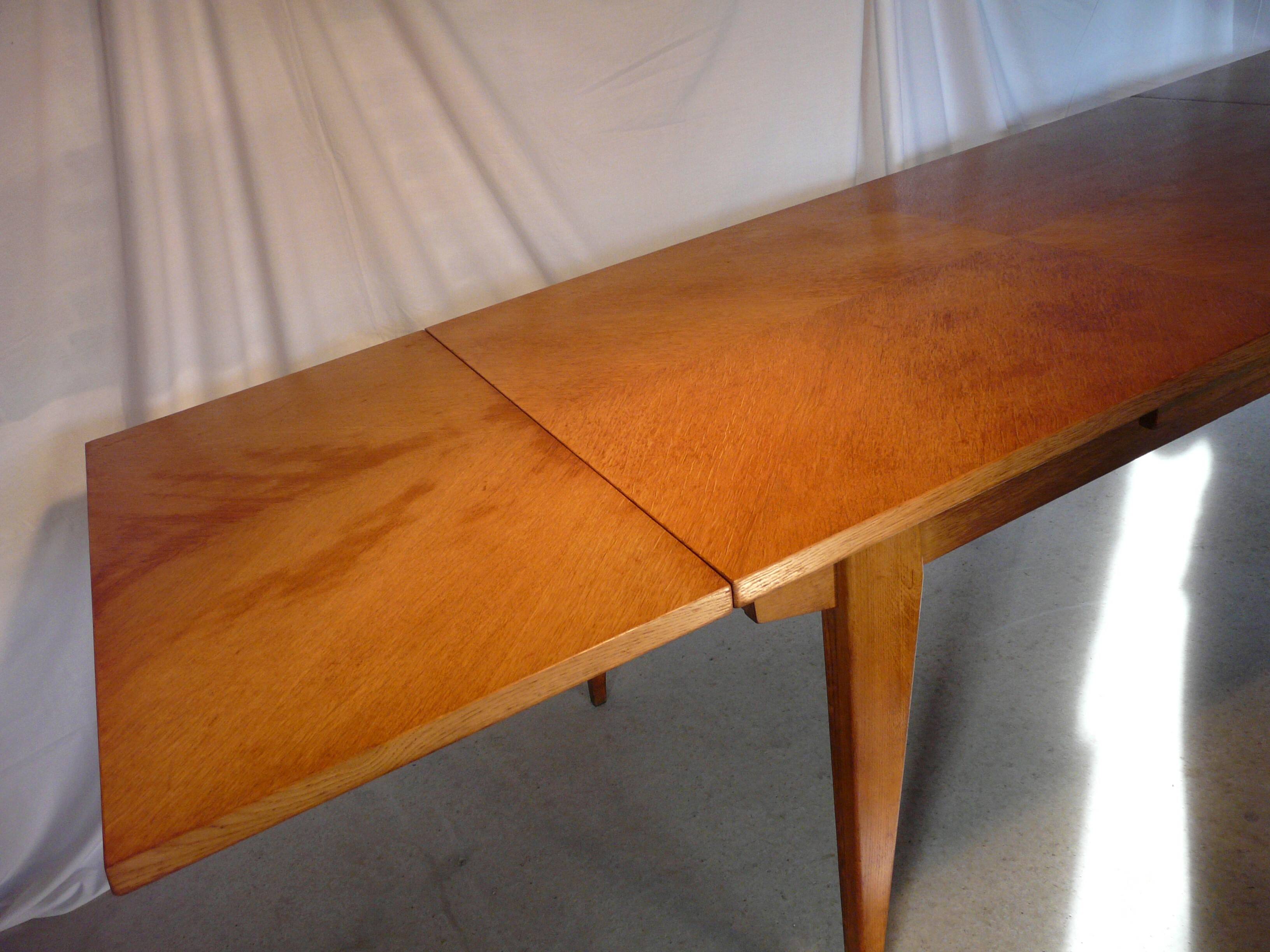 Vintage extendable rectangular table from the 1950s