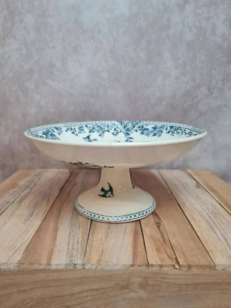 Antique compote dish in ironstone HBCM Choisy-le-Roi Louis XVI model with bird decoration.