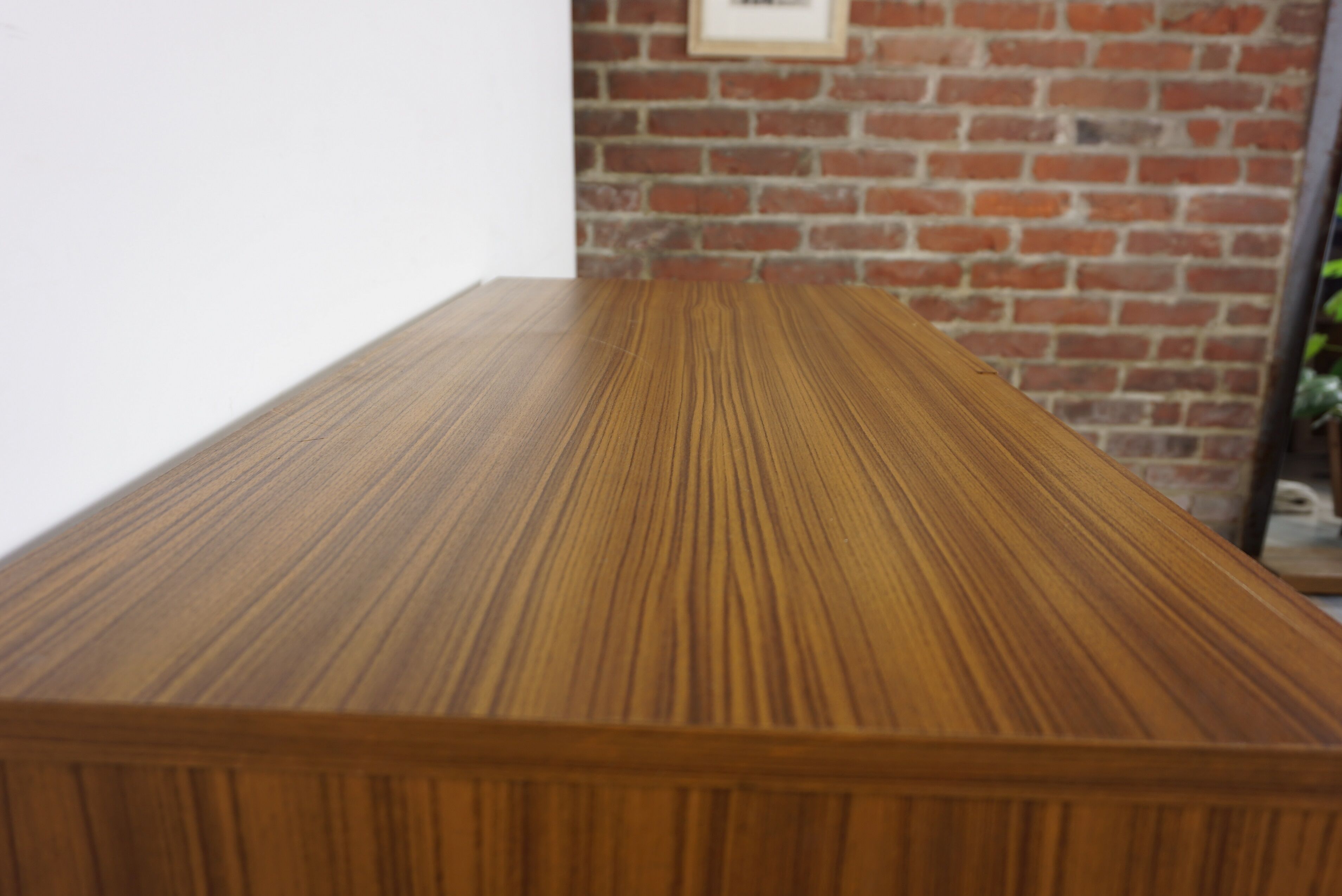 Sideboard Pierre Guariche for Meurop 60