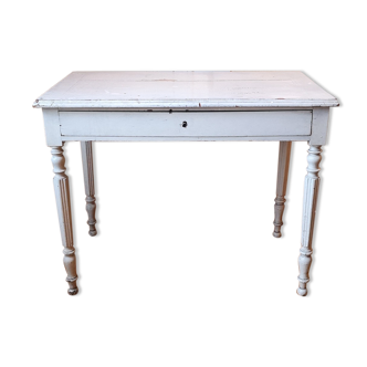 Bureau gris clair patiné