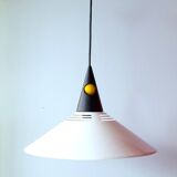 Memphis pendant light 1980.