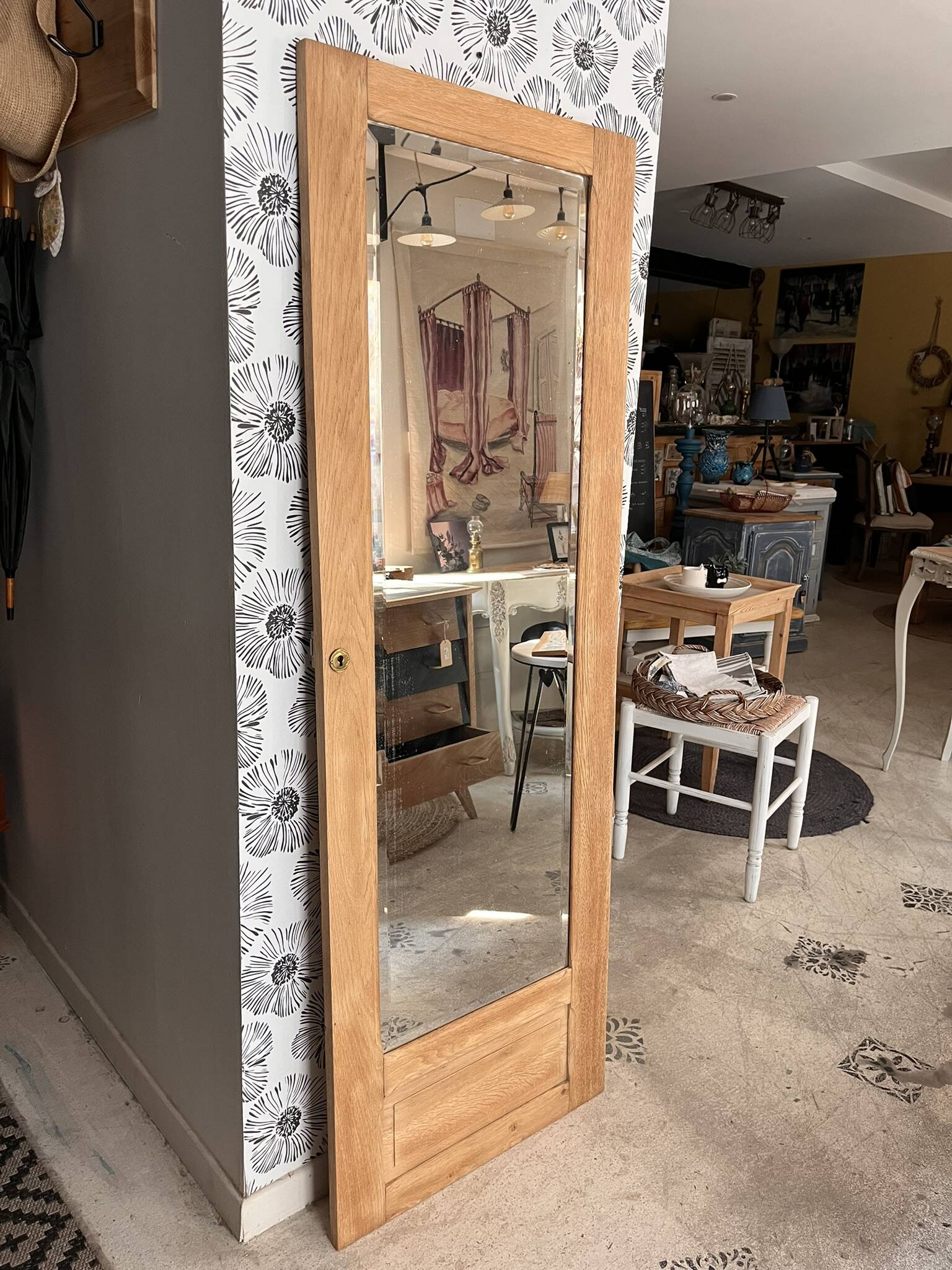 Vintage Art Deco bevelled wardrobe door, solid oak, Azalée.