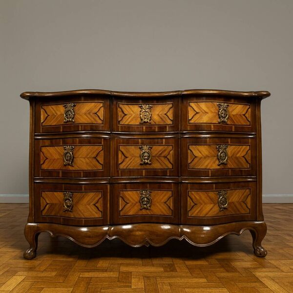 Commode Arbalète époque Louis XV en marqueterie de bois nobles époque XVIIIeme