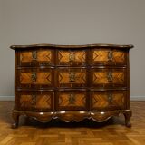 Crossbow commode from the Louis XV period in noble wood marquetry, 18th century.