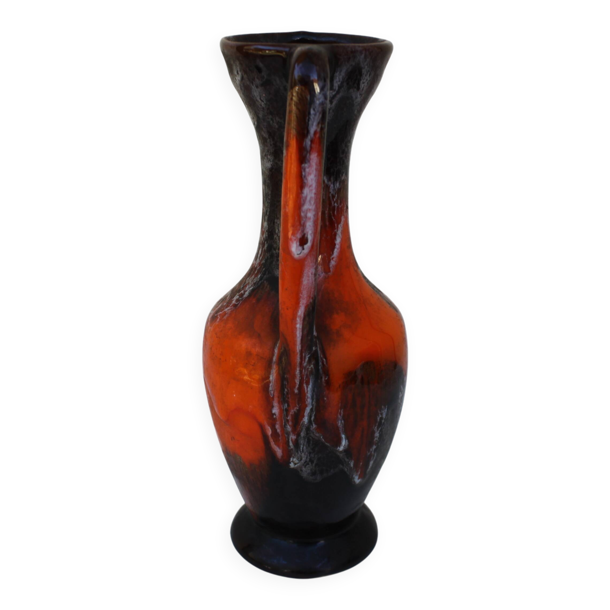 vase 1970 two orange handles.