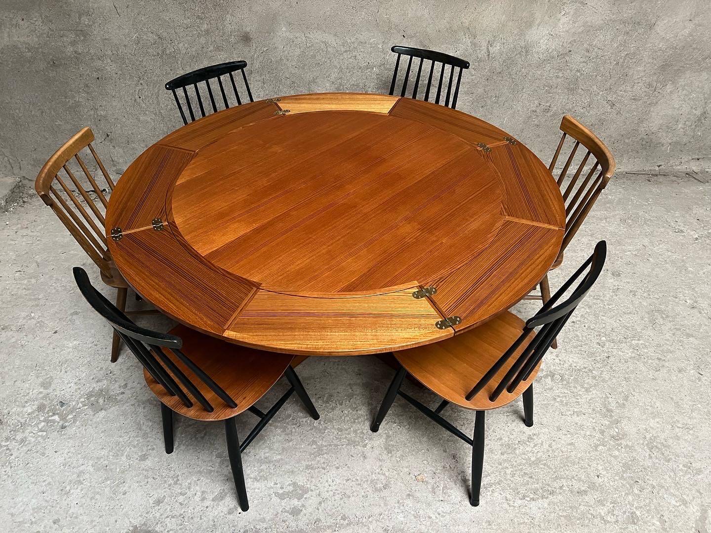 Scandinavian flip flap lotus table by drylund in teak 1960