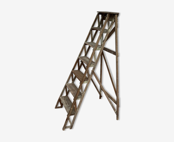 Escabeau de peintre en bois au milieu de XX siècle pliable