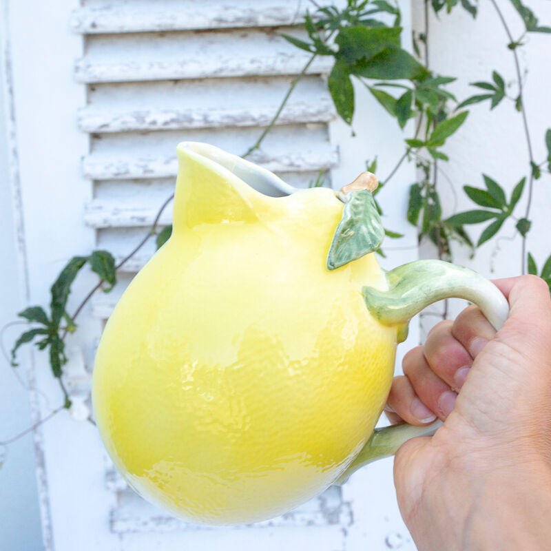 Decanter pitcher lemon slurry