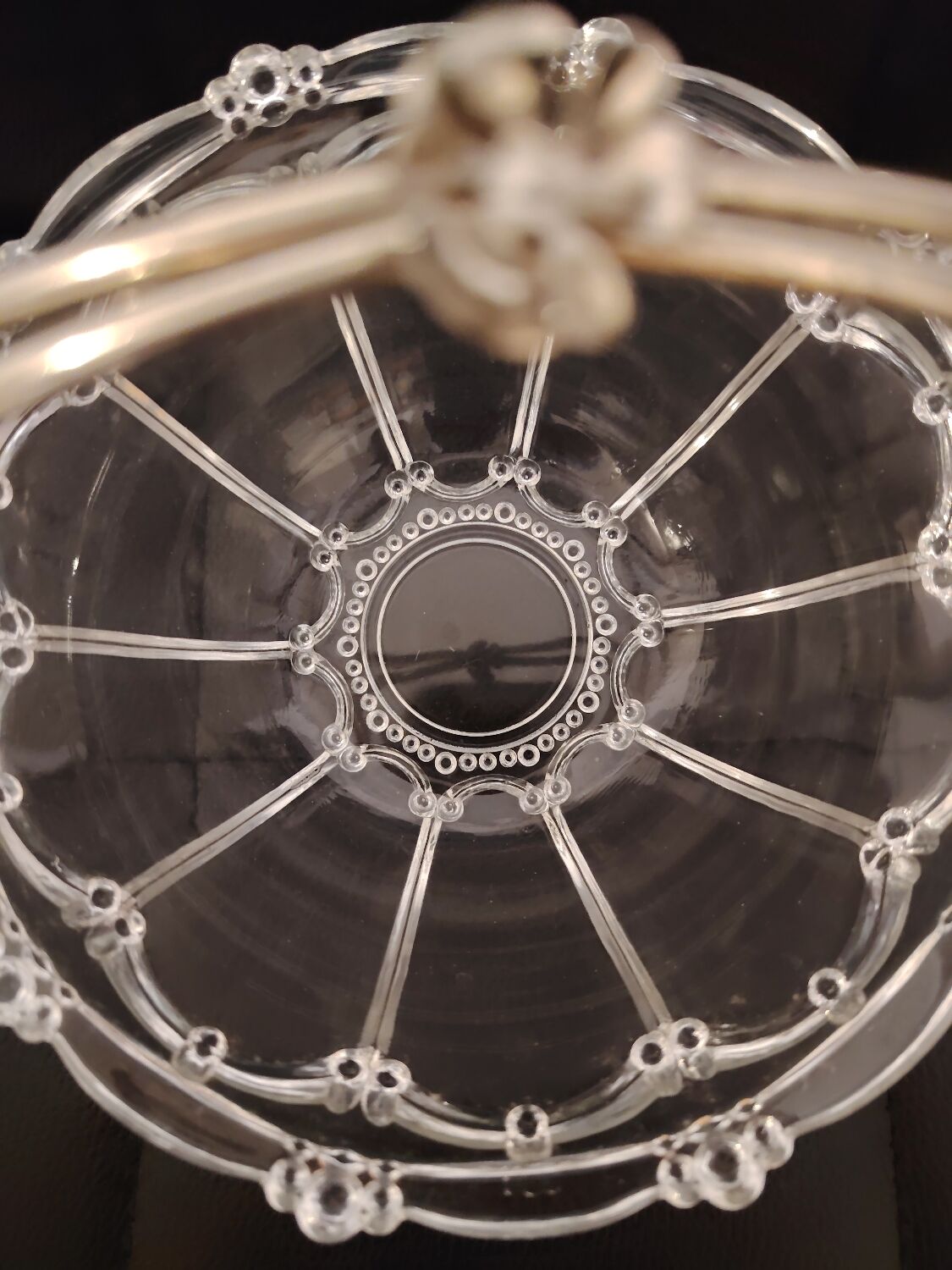 Crystal bowl with handle