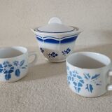 Set of 2 cups and an sugar bowl in iron earth