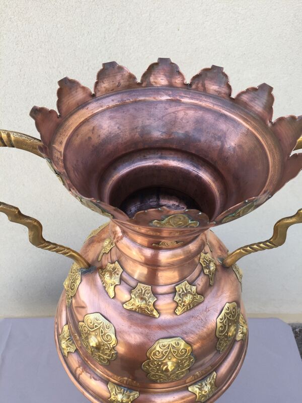 Amphore en cuivre rouge et laiton décor oriental mauresque art