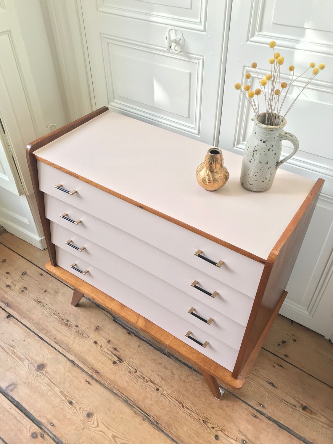 Vintage chest of drawers revisited in Setting Plaster from Farrow & Ball